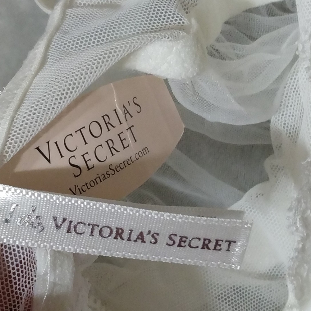 Vs - Picture 6 of 7